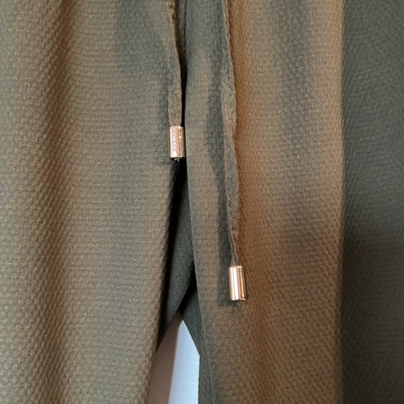 H&M Olive Green Straight Leg Trousers - Picture 3 of 8